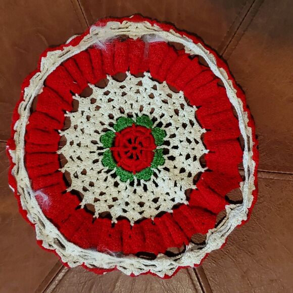 Vintage Crochet Raised Flower Doily 9.5 Inch White Red - Picture 3 of 3